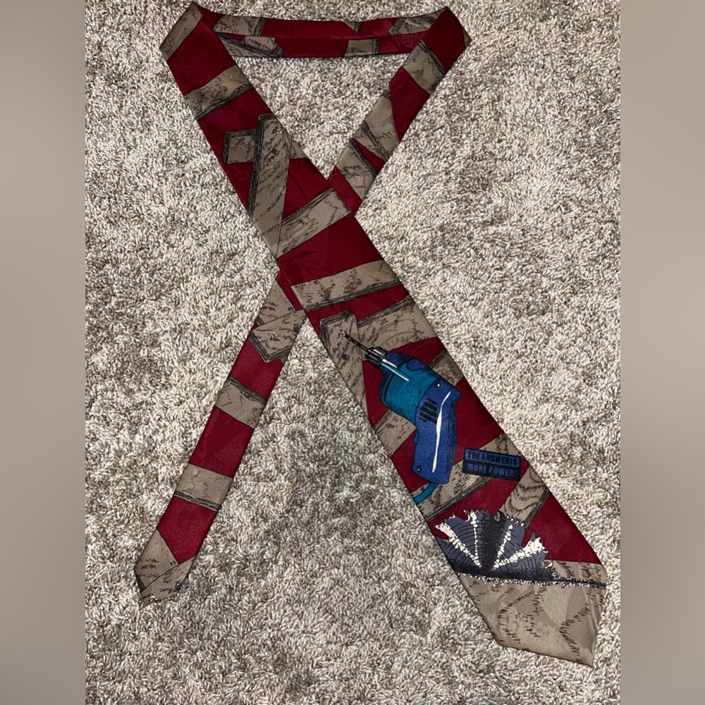 NWT Vintage Home Improvement Necktie What Is The Answer MORE POWER Saw Drill Tie - Picture 2 of 6